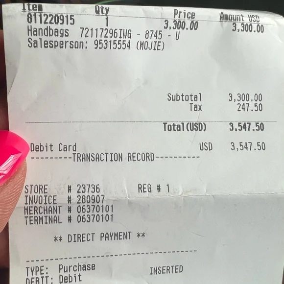 Like new Gucci purse. Only worn once. Receipt is in photos. - Picture 6 of 8